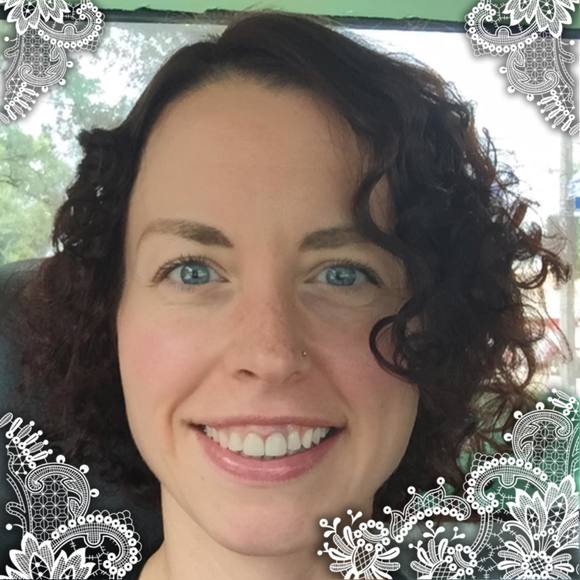 Meet your Posher, Tiffany - Picture 1 of 1